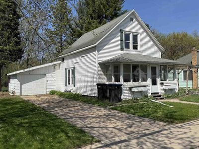 711 East FULTON STREET, Waupaca, WI, 54981