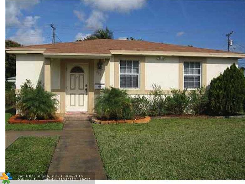 1st image of 701-703 SW 17th St #B-a