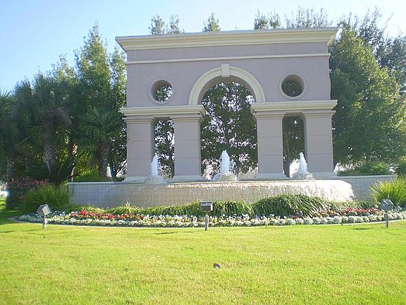   Lake Olympia splendid Entrance
