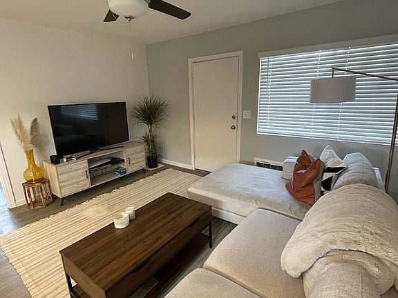 2nd image of 4250 Jewell St APT 201