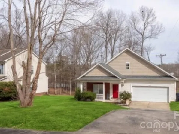 5912 Almond Rd, Charlotte, NC 28227
