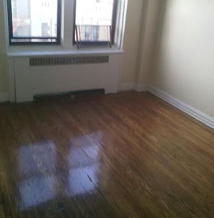 3rd image of 610 W 173rd St APT 6B