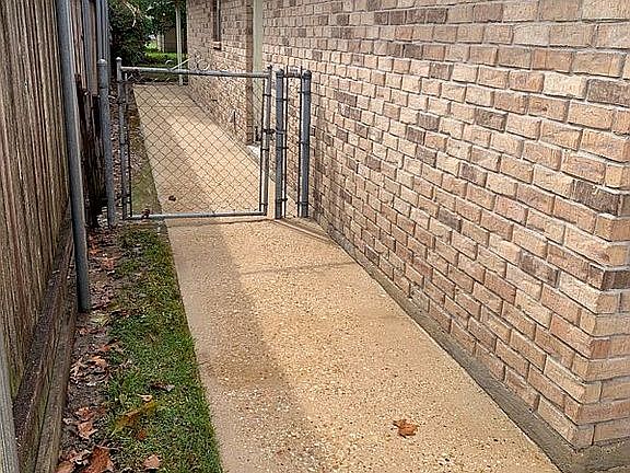 3rd image of 1507 Belle Pointe Blvd