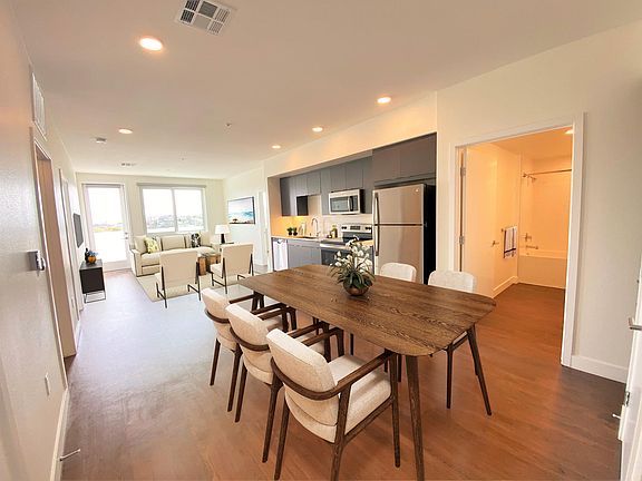 2nd image of 2000 El Cajon Blvd #507