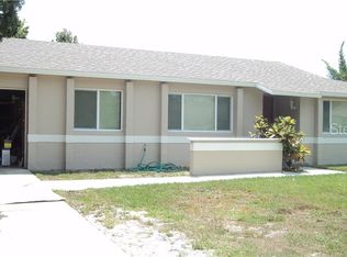 933 Candle Berry Rd, Orlando, FL 32825