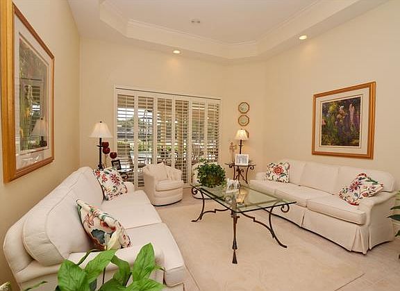 2nd image of 20 Bramblewood Pt