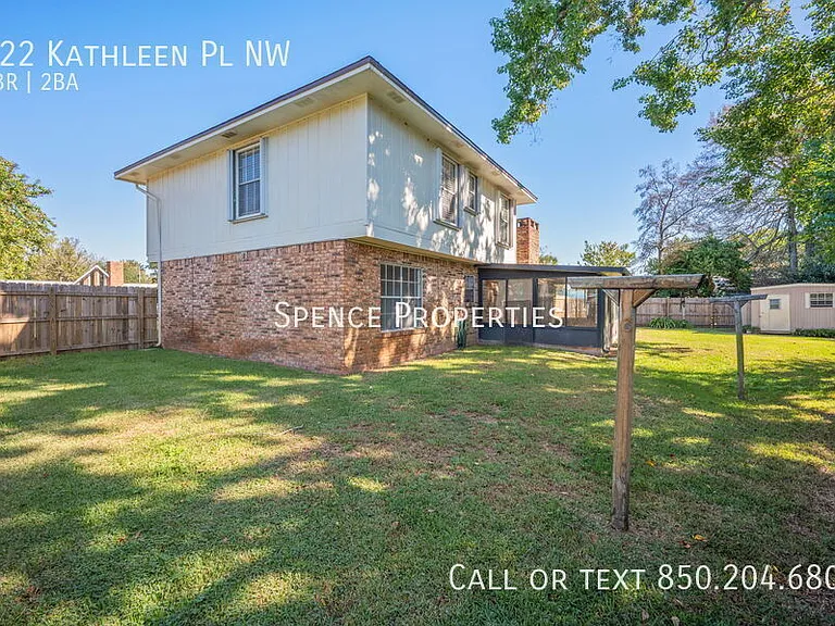322 Kathleen Pl NW — Photo 40
