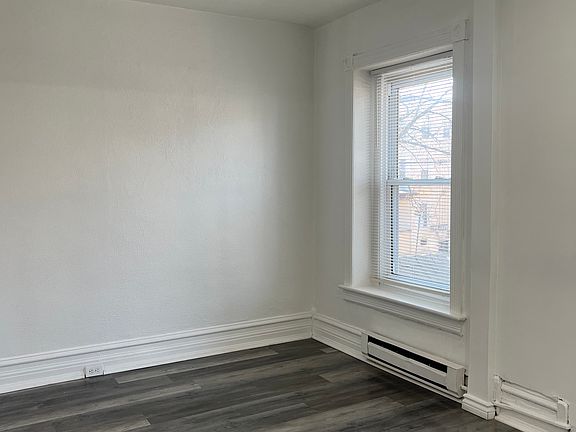 2nd image of 1422 W Turner St APT 2