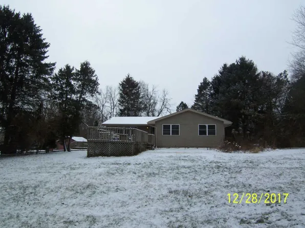 19319 Bockman Rd, Marengo, IL 60152