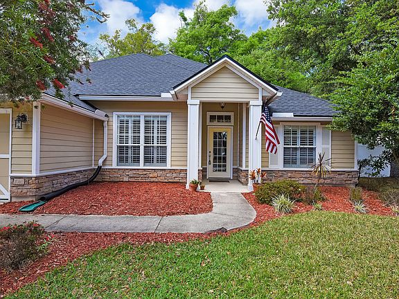 5th image of 12452 Blackwater Ct