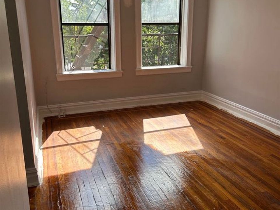 1st image of 821 Bergen Ave #D