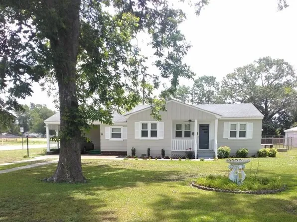 201 Lafayette St, Lumberton, NC 28358
