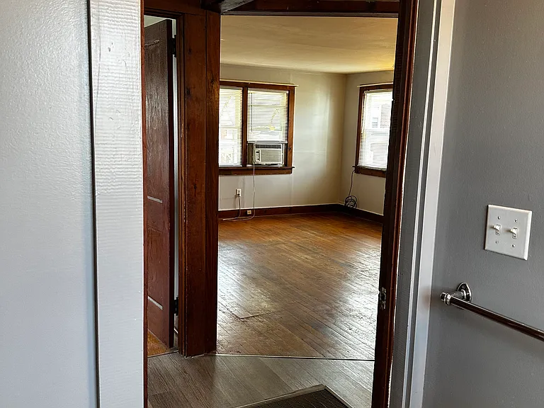 710 Front St — Photo 12