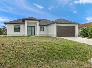 2607 4th St SW, Lehigh Acres, FL 33976