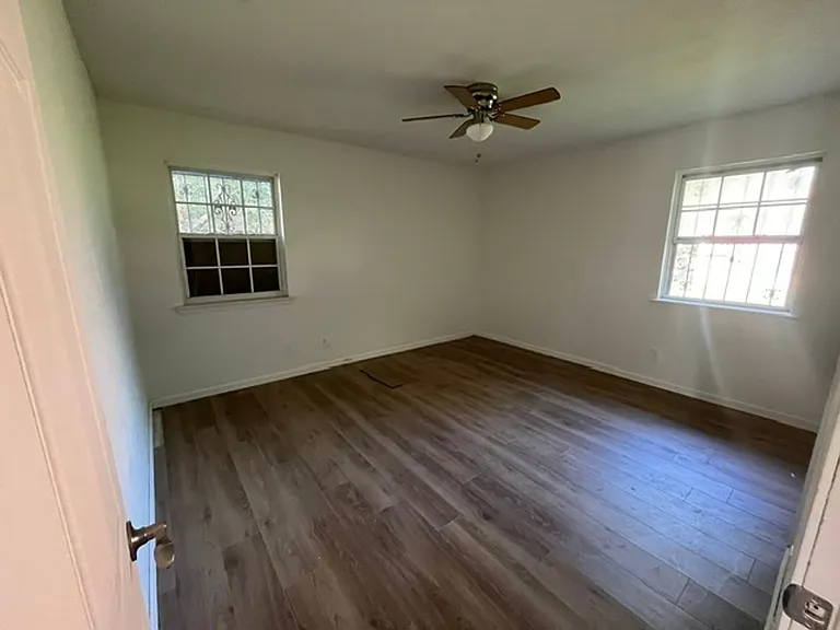 1700 Standridge St — Photo 7