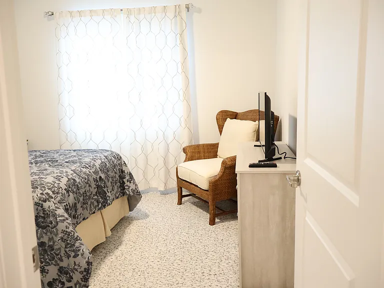 Guest Bedroom #2 (queen)