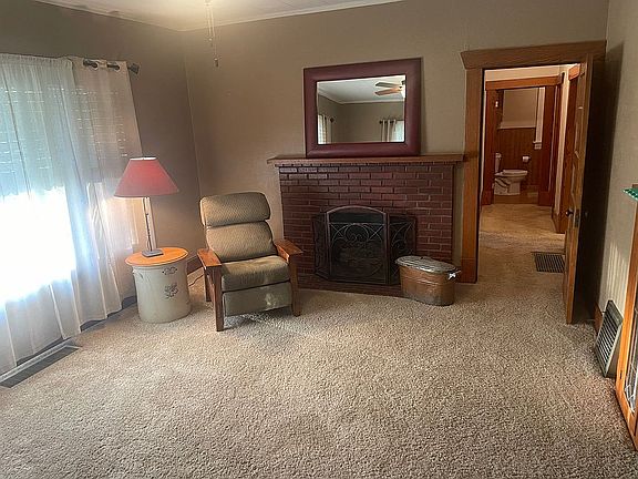 3rd image of 1904 Glendale Ave