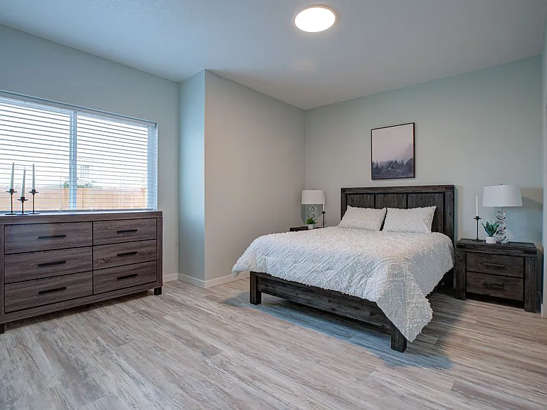 Colima Apartments — Photo 34
