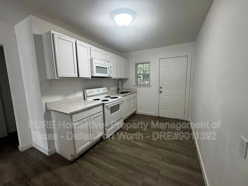 2 bed, 1.0 bath, 750 sqft, $1,150 — Photo 2