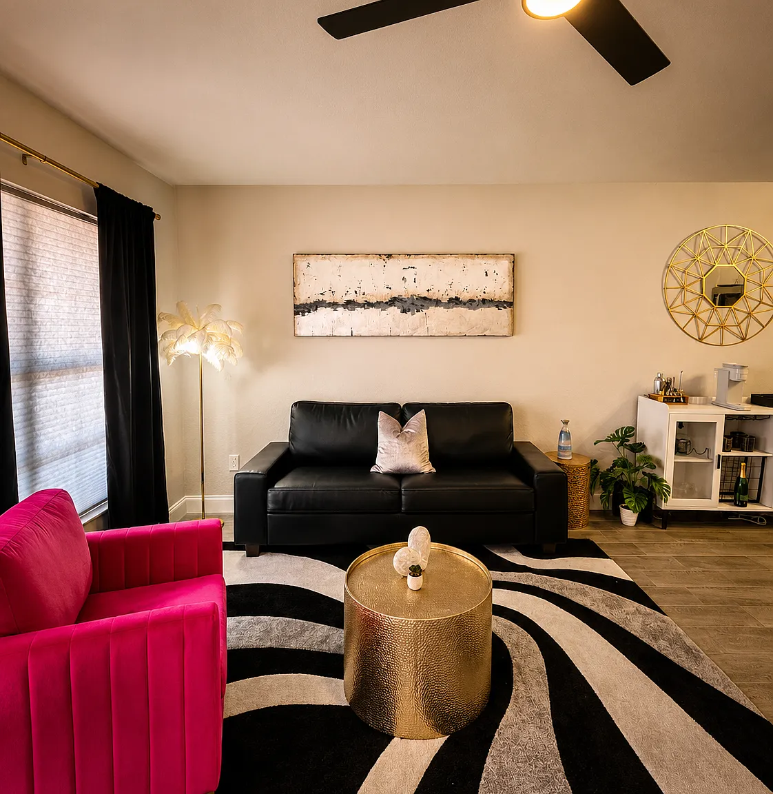 2 bed, 930 sqft, $1,750 — Photo 2