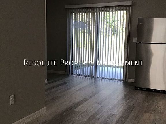4th image of 279 Oak Ln