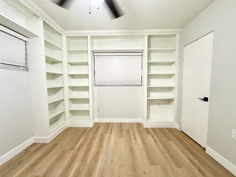 735 W Coolidge St #F — Photo 6