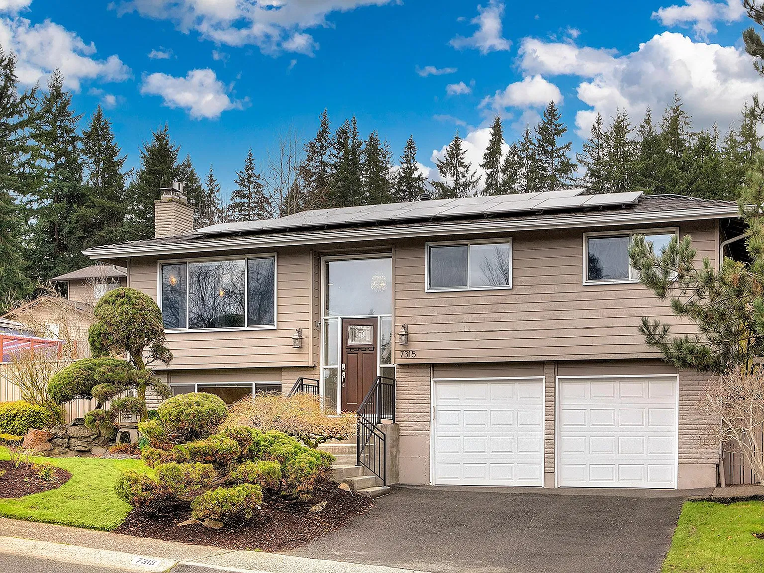 141st Ave NE, Redmond — Photo 2