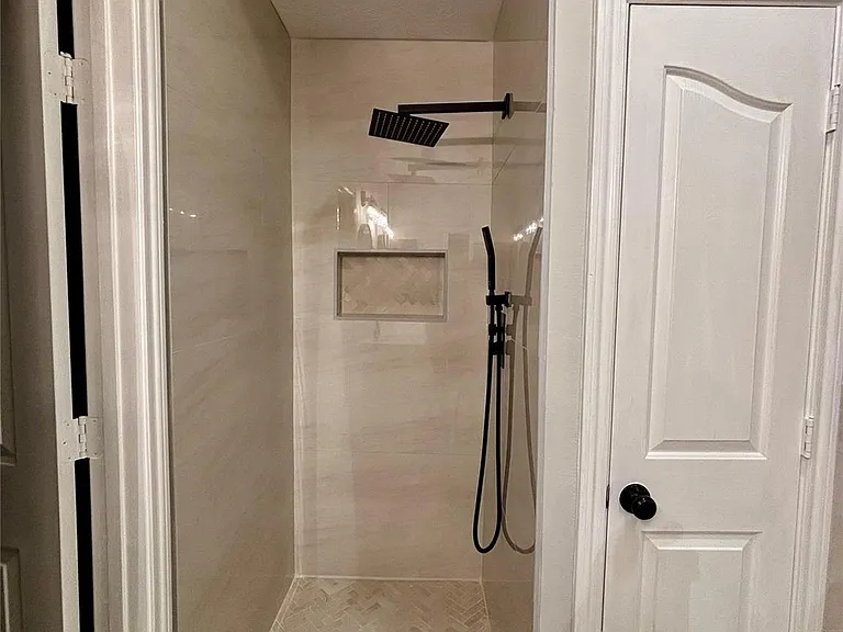 3405 Kleberg Ct — Photo 12