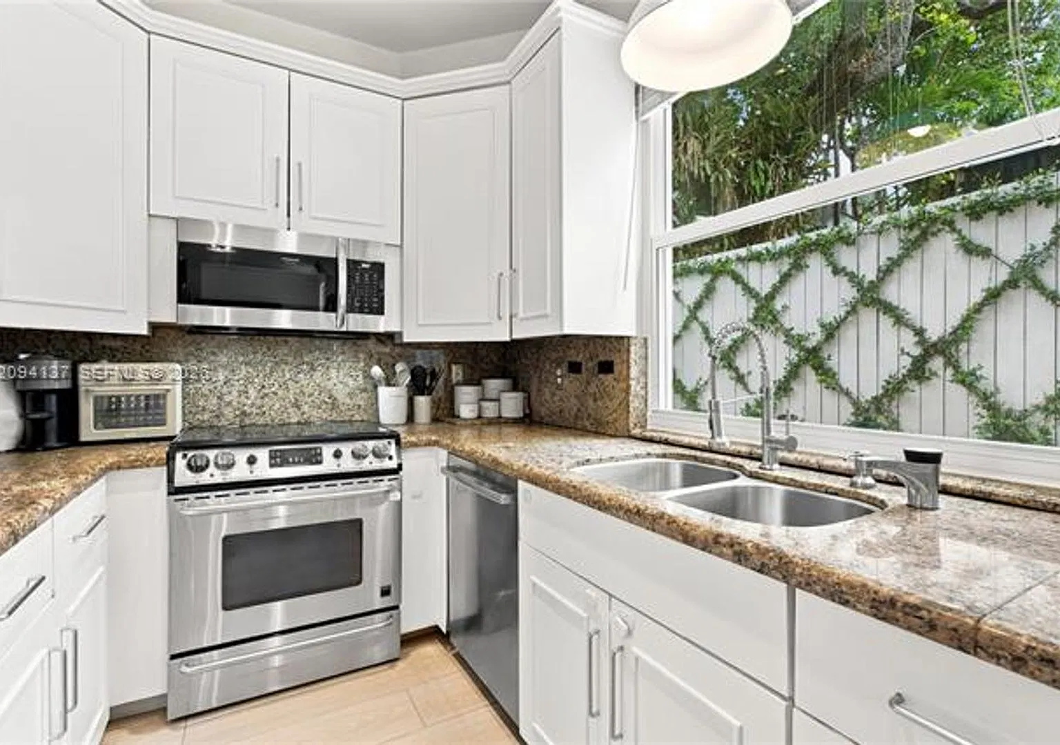 3141 Peachy St th 12, Miami, FL 33133 — Photo 1