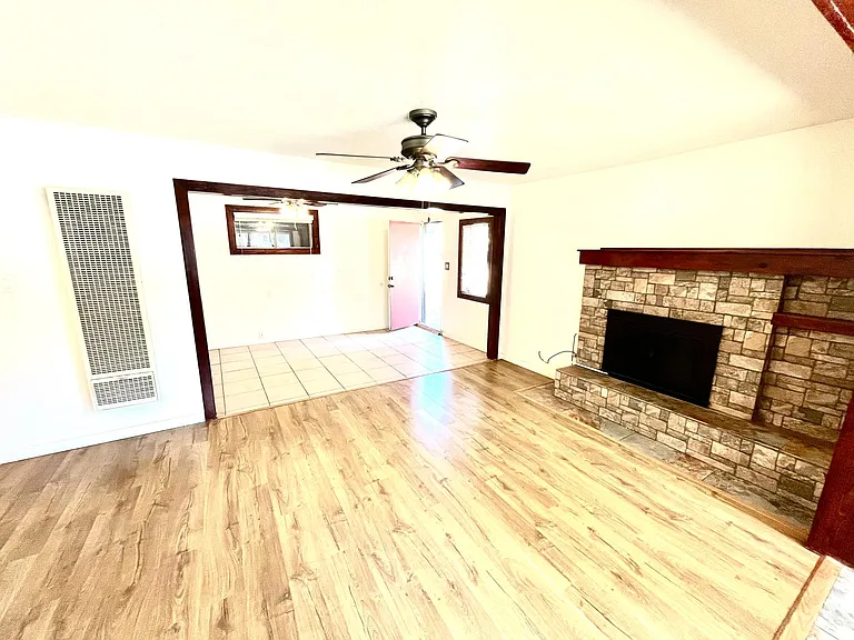 2975 Sacramento Ave #M — Photo 2