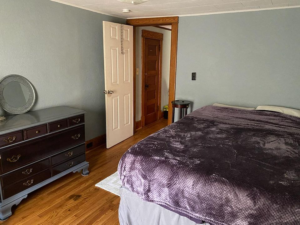1st image of 22 Reading Ave