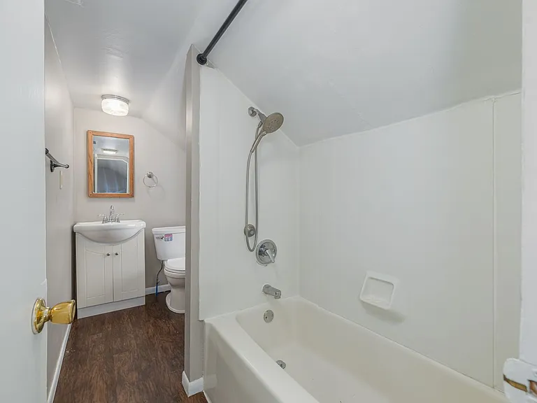 401 Spaulding Ave — Photo 6