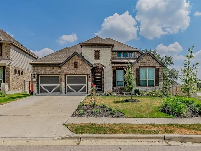 100 Orange Mimosa Ln — Photo 2