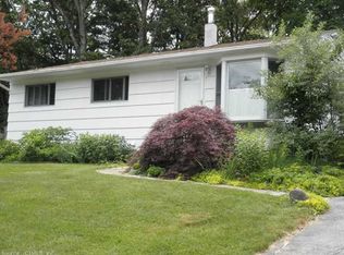 30 Bern Ct, Groton, CT 06355