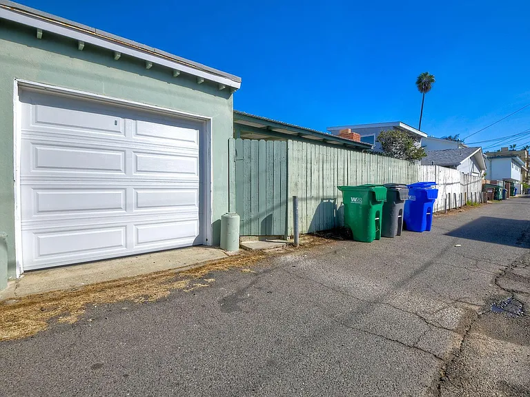 1611 S Myers St — Photo 31