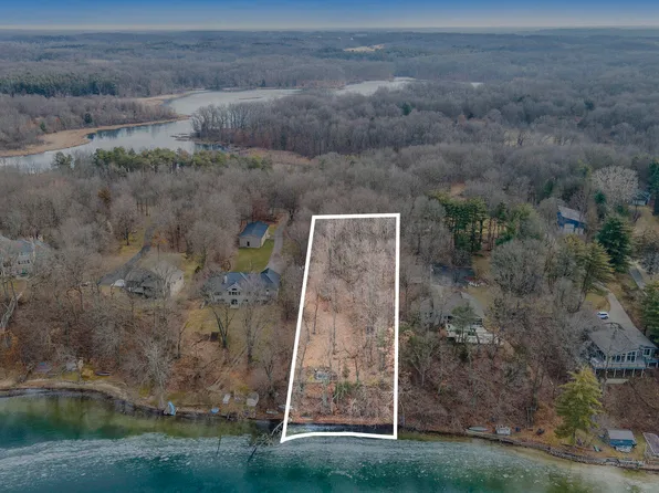 6359 N 39th St, Augusta, MI 49012