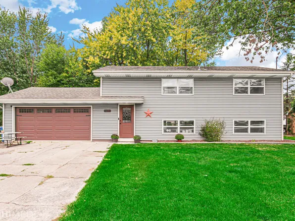 23904 Parrish Ave, Schneider, IN 46376