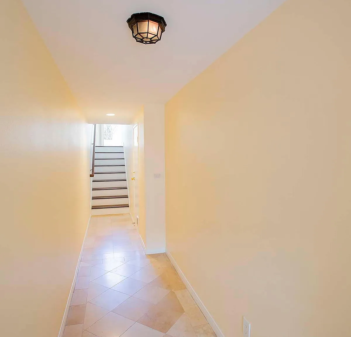 3 bed, 1739 sqft, $4,700 — Photo 2