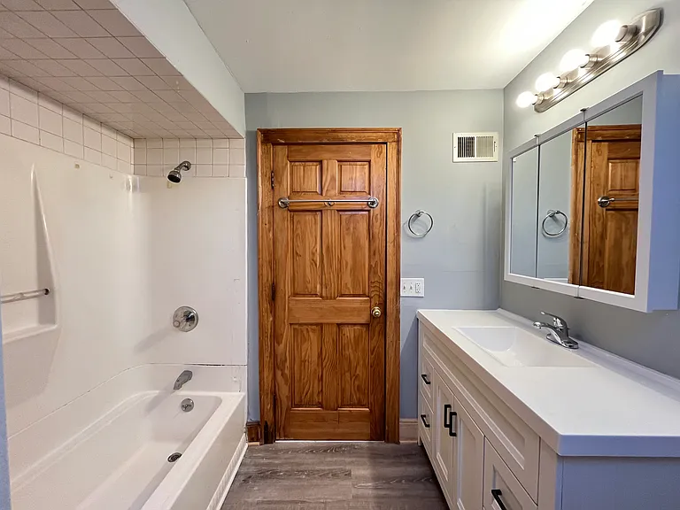 551 Townsend Ave #3 — Photo 15