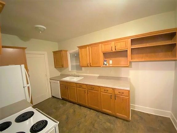 3rd image of 3924 Hawthorne Ave #A