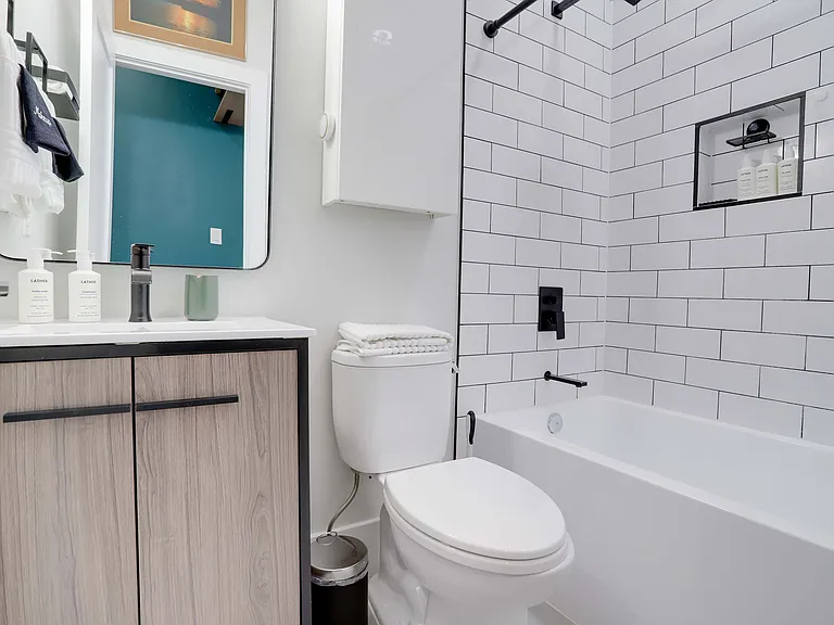 459 Florida Ave NW #3 — Photo 5