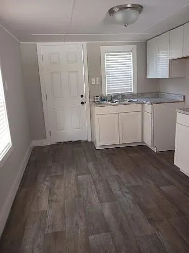 2351C Cosmopolitan St Photo 1
