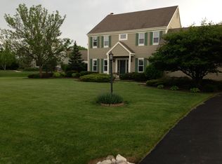 11027 N Bennington Ct, Mequon, WI 53097