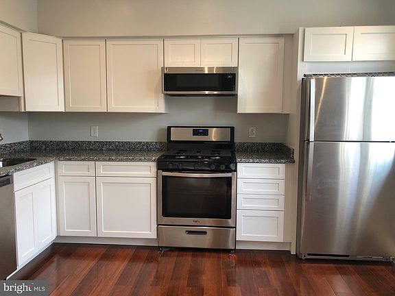 5th image of 515 E Custis Ave