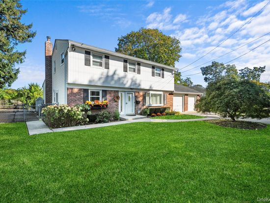 261 Johnson Avenue, Sayville, NY 11782