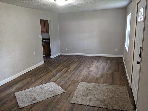 3rd image of 2309 Blake Ave #2309