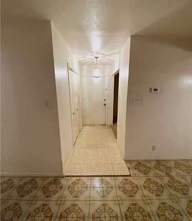 3rd image of 3706 Tiger Ln