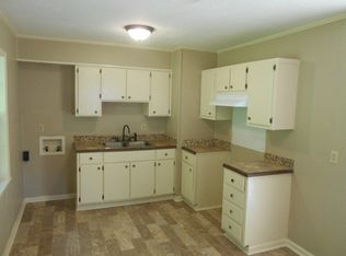 224 Greenbriar Dr, Vicksburg, MS 39180