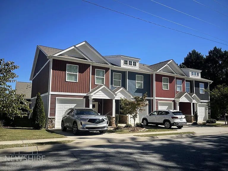 Townes at Converse Luxury Townhomes — Photo 48