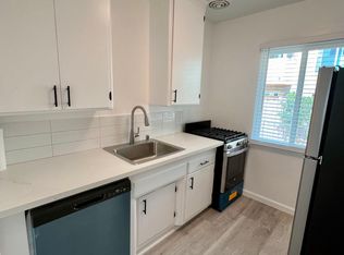 1000 Palm Ave #23, West Hollywood, CA 90069